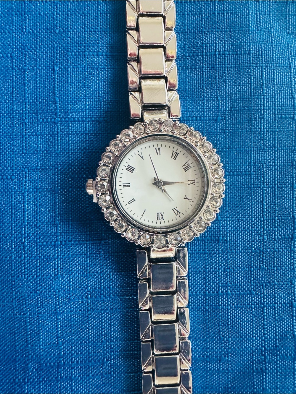NEW! Silver Tone Crystal Women's Bracelet Watch